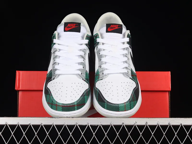 All categories Nk SB Dunk series Nk SB Dunk Low low-top sneakers Nk Dunk Low "Plaid" British style SB smashed backboard fashion casual sneakers DV0827-100